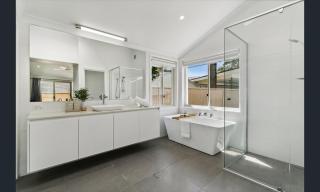 Family retreat in Burleigh - 4