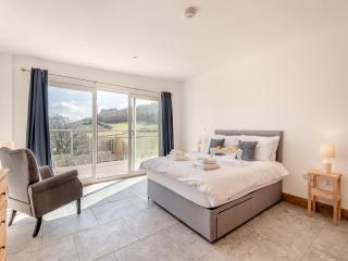 Larchwood Lodge - Old Radnor - 1
