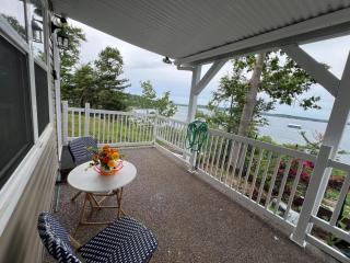 Entire Cozy Apartment with Share Jacuzzi to Enjoy Amazing Views - Halifax - 0