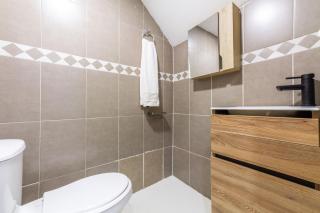 6 bedroom apart, with arcade machine, one block from Lleras park - Medellín - 8