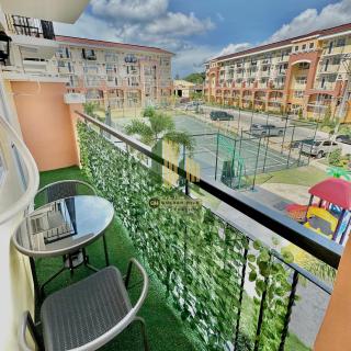 1 BR Near Davao Airport Arezzo Place Davao - Davao - 5
