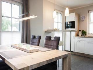 Thatched House by Lagoon with Sauna, cleaning included - Fuhlendorf - 2
