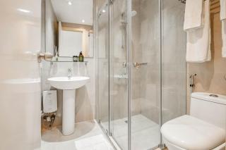 Native studio hideaway in the heart of Poblacion, Makati - Manila - 7