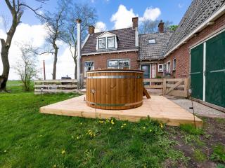 Big holiday Home in Suwald with Hot Tub, cleaning included - Suwald - 3