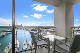 Heart Of The Harbour - Free Parking - Auckland - 8