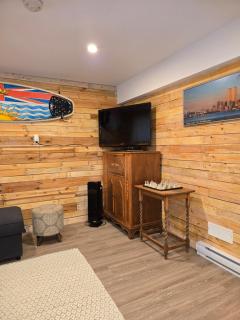 Rustic Guest Suite - Ucluelet - 1