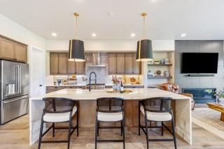 Pagoda Peaks - Modern Luxury Near Bozeman Beach - Bozeman - 1