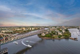 Skyline Stunner 3Bed-2Bath-1Car-VIEWS - CBD - Brisbane - 0