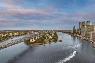 Skyline Stunner 3Bed-2Bath-1Car-VIEWS - CBD - Brisbane - 6