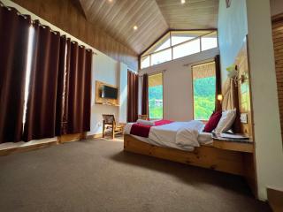 The Urban Retreat- A Boutique Hotel with Grand View - 7