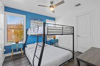 2 Apts 4BR for 12 Near NRG & Med Center - Houston - 8