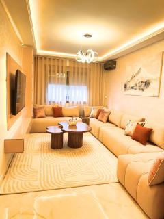 Luxurious 2BR Apartment and parking - 5