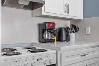 3BR Combo Sleeps 10 Fast Wi-Fi Central - Houston - 1