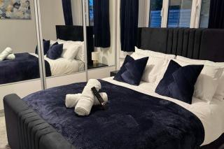 Luxury 5-bed Bungalow, Hot Tub, Games & Gated Parking - 7