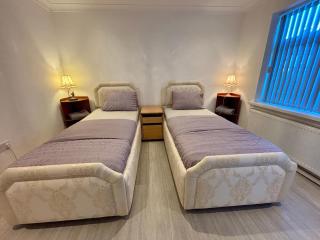 Twin room Selborne - Dudley - 6