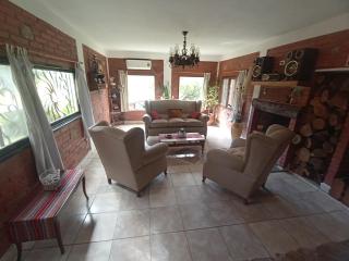 Casa familiar de Campo Arev - Las Rabonas - 0