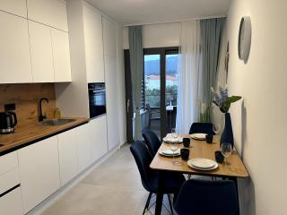 Sea Slatine II - Modern apartment with pool - 30 meters from the beach - Slatine - 2