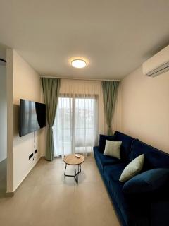 Sea Slatine II - Modern apartment with pool - 30 meters from the beach - Slatine - 1