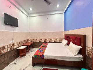 Hotel S!ya Ram Ayodhya Near Ram Janam Bhoomi & Temple - fully Air Conditioned hotel at Prime Location - Parking-Wi-Fi -Lift Facilities - Best Hotel In Ayodhya - Ayodhya - 1