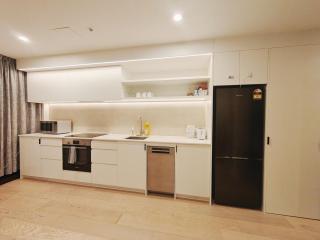 Fancy stylish and new - Wellington - 8
