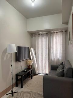 1Bedroom Condo at Shore Near Airport & MOA Balcony Pool View - Manila - 0