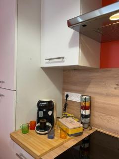 Nouveau! Appartement climatisé à 100m du marché- Tendance 70's - Surgères - 7