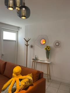 Nouveau! Appartement climatisé à 100m du marché- Tendance 70's - Surgères - 9