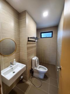 Kenny Hill 4Bedroom 8Pax by LuxeHomeStay - Kuching - 8