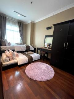 2 Bedroom apartment at Senayan - Jakarta - 7