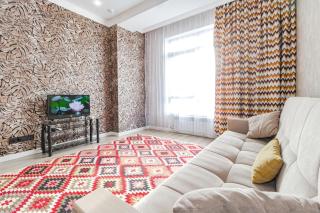 Modern near Pyramid - 4