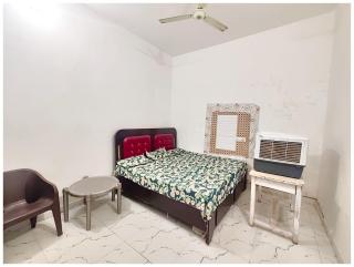 HOTEL SHREE MATE Near Shri Hanuman Garhi Mandir - Junction Railway Station - Fully Air Conditioned Room- A Top Rated Hotel - Ayodhya - 0