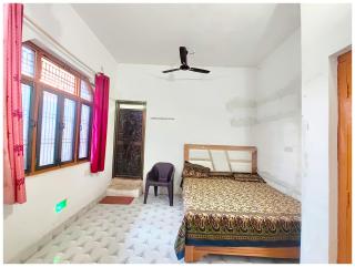 HOTEL SHREE MATE Near Shri Hanuman Garhi Mandir - Junction Railway Station - Fully Air Conditioned Room- A Top Rated Hotel - Ayodhya - 9