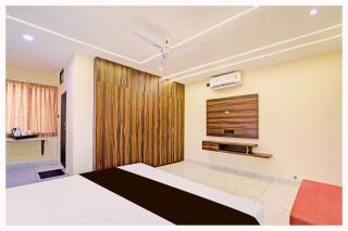 HOTEL SHREE SATYAM GUEST HOUSE Near Ayodhya Dham Road - Ayodhya - 3