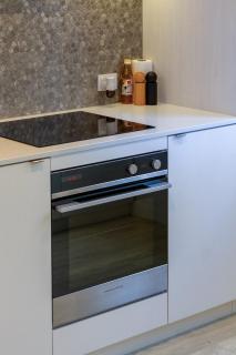 Luxe Central City 2 bedrooms plus Carpark - 2