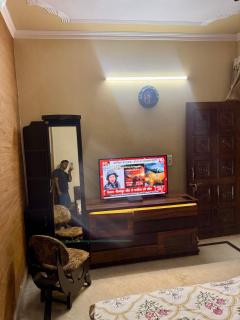 Value South Delhi Stay Near Ring Road and Metro - Neu-Delhi - 7
