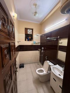 Value South Delhi Stay Near Ring Road and Metro - Neu-Delhi - 2