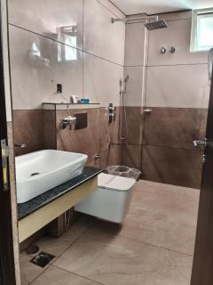 SABU's GRAND ROYALE HOTEL - Trivandrum - 3