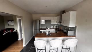 Beautiful apartment in Claygate Close to London - Claygate - 3