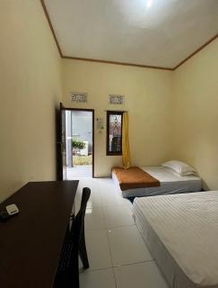 Victoria Homestay - - 1