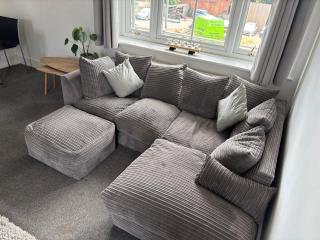 2 Bed Apartment Near Yeovil Hospital & Leonardo - Yeovil - 4