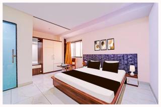 HOTEL AMANSARA PALACE Near Gurudawar and Temple - Ayodhya - 1
