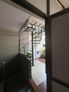 Cozy 1 BHK Furnished Flat - Jāmb - 4