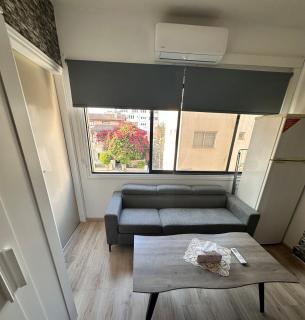 Modern Apartment Beachside Gem - Larnaca - 7