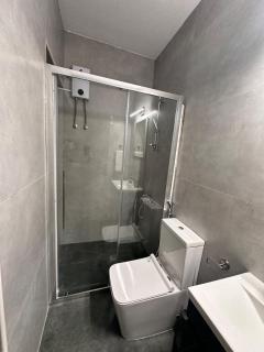 Modern Apartment Beachside Gem - Larnaca - 1