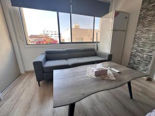 Modern Apartment Beachside Gem - Larnaca - 6