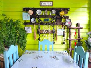 Madie's Place B&B with Private Pool in Santa Rosa near Enchanted Kingdom - Santa Rosa - 6