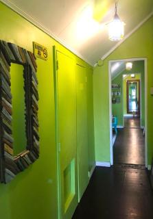 Madie's Place B&B with Private Pool in Santa Rosa near Enchanted Kingdom - Santa Rosa - 4