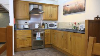 The Old Cowshed - Swallows Cottage - Pembroke - 9