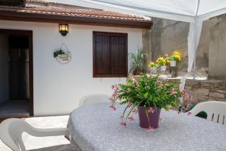 Authentic Stone House in Limnatis, Cozy Patio, Full Kitchen - - 2