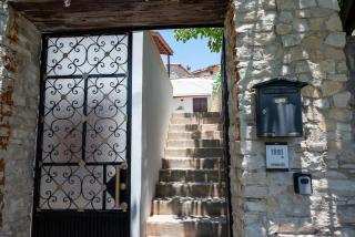 Authentic Stone House in Limnatis, Cozy Patio, Full Kitchen - - 0